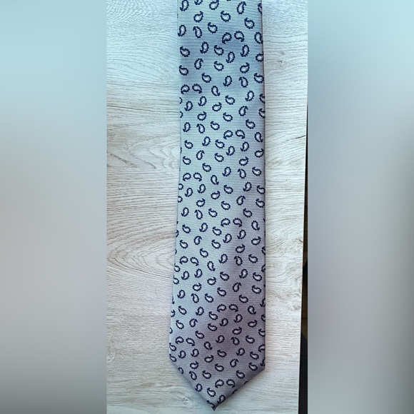 Brooks Brothers tie-,used - Picture 1 of 4